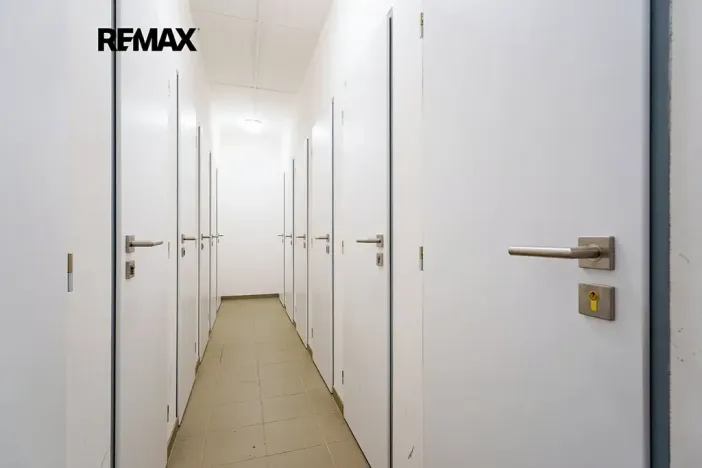 Prodej bytu 2+kk, Jince, Zborovská, 45 m2