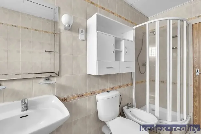 Prodej rodinného domu, Vysoká nad Labem, 270 m2