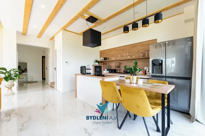 Prodej rodinného domu, Bystřany, 284 m2