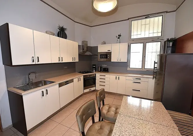 Prodej bytu 3+kk, Praha - Vinohrady, Balbínova, 72 m2