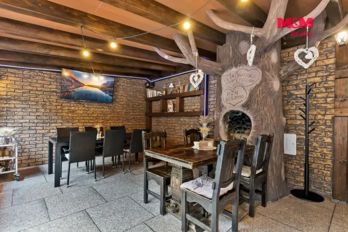 Prodej restaurace, Jablonec nad Nisou, Raisova, 889 m2