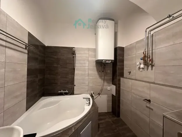 Pronájem bytu 1+kk, Chrudim, Filištínská, 45 m2