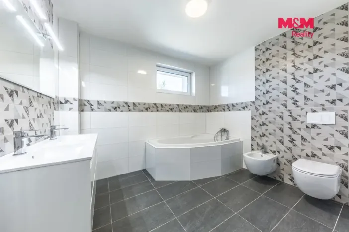Prodej rodinného domu, Líbeznice, Jižní, 341 m2