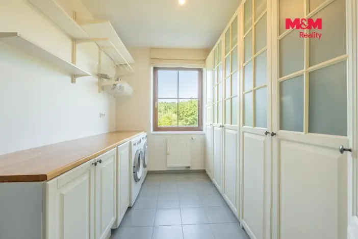 Prodej rodinného domu, Mořina, 240 m2