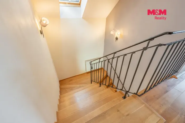 Prodej rodinného domu, Mořina, 240 m2
