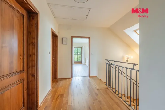 Prodej rodinného domu, Mořina, 240 m2