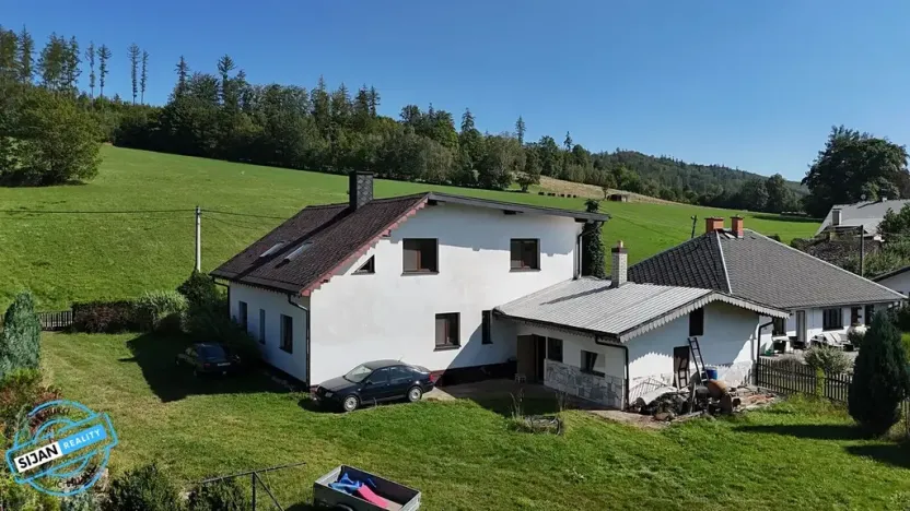 Prodej vícegeneračního domu, Karlovice, 234 m2