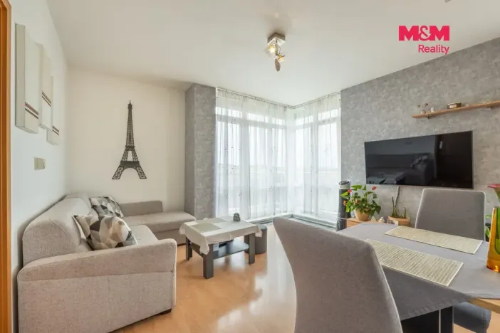 Prodej bytu 2+kk, Praha - Suchdol, Holubí, 40 m2