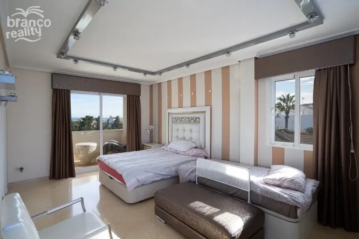 Prodej rodinného domu, La Mata, Alicante, Španělsko, 370 m2
