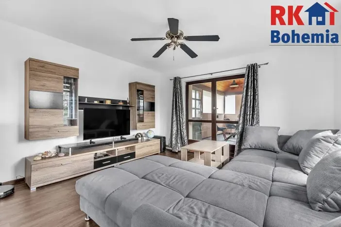 Prodej rodinného domu, Dobrovice, Československé armády, 210 m2