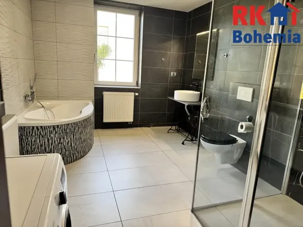 Prodej rodinného domu, Dobrovice, Československé armády, 210 m2