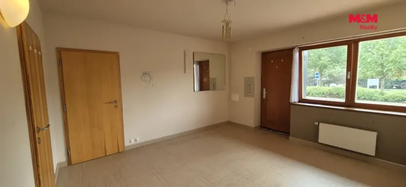 Prodej bytu 1+kk, Králův Dvůr - Počaply, Pod Dálnicí, 24 m2