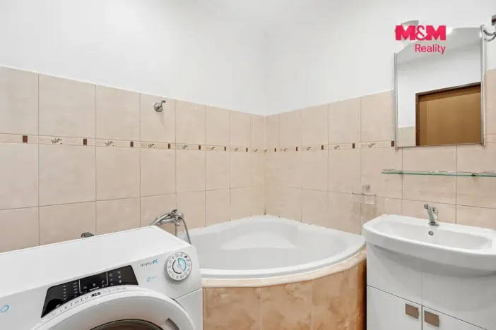 Prodej bytu 2+1, Desná, Krátká, 55 m2