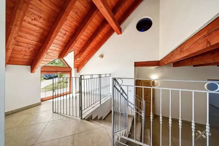Prodej rodinného domu, Černolice, Ke dvoru, 375 m2