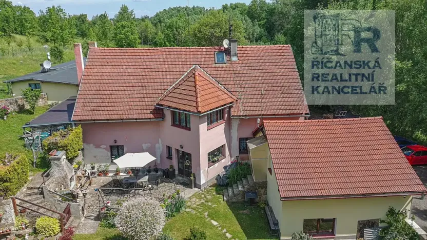 Prodej zemědělské usedlosti, Červené Pečky, Dobešovice, 425 m2