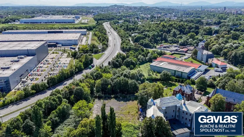 Prodej komerčního pozemku, Ostrava - Hrušov, 2131 m2