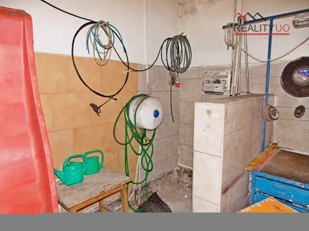 Prodej rodinného domu, Ostrov, 190 m2