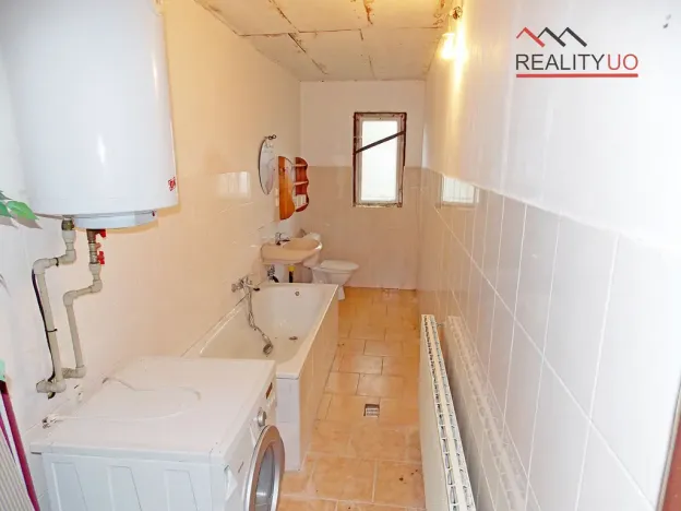 Prodej výrobních prostor, Ostrov, 190 m2