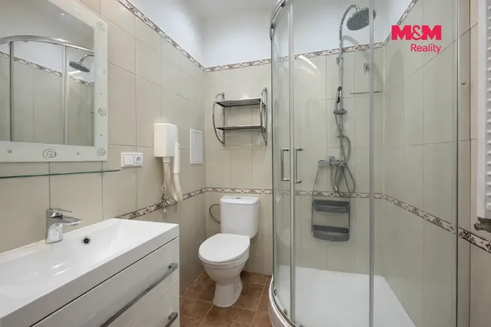 Prodej bytu 1+1, Karlovy Vary - Rybáře, Nákladní, 33 m2