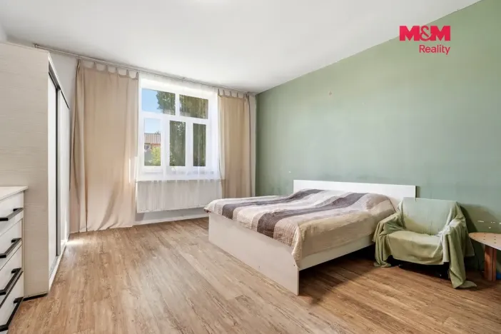 Prodej rodinného domu, Semčice, 239 m2