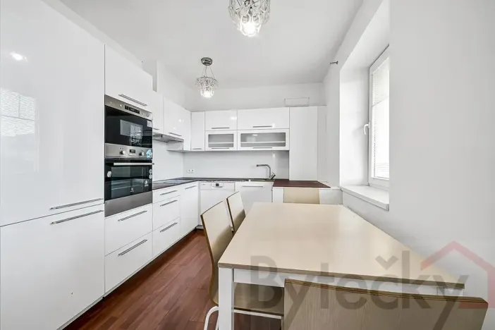 Prodej bytu 2+1, Praha - Dolní Počernice, Národních hrdinů, 62 m2