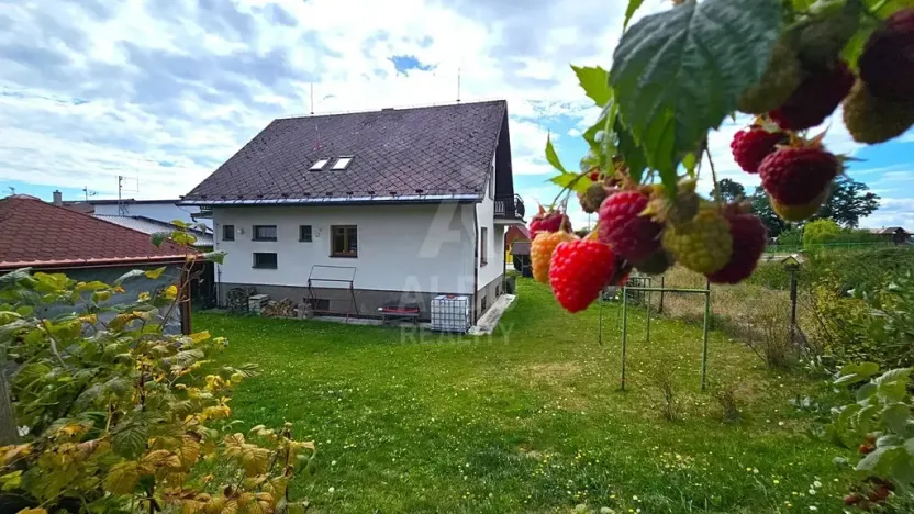 Prodej rodinného domu, Ločenice, 130 m2