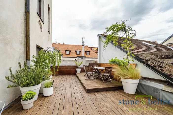 Prodej bytu 2+kk, České Budějovice, Karla IV., 51 m2