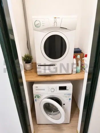 Pronájem bytu 1+kk, Praha - Žižkov, Jeronýmova, 32 m2
