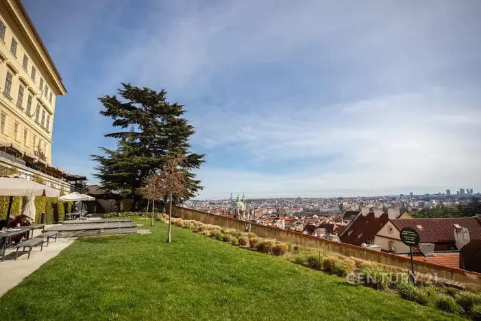 Prodej bytu 2+kk, Praha - Malá Strana, Vlašská, 54 m2