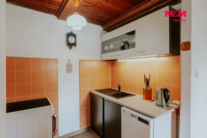 Prodej chalupy, Kadov - Lnářský Málkov, 250 m2