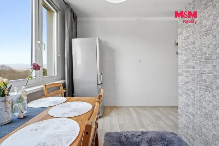 Pronájem bytu 2+1, Bílina, Sídliště Za Chlumem, 60 m2