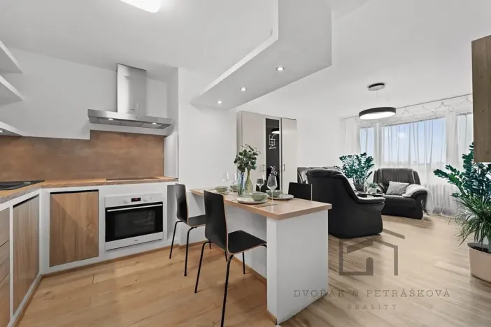 Prodej bytu 1+1, Praha - Háje, Bajkonurská, 52 m2