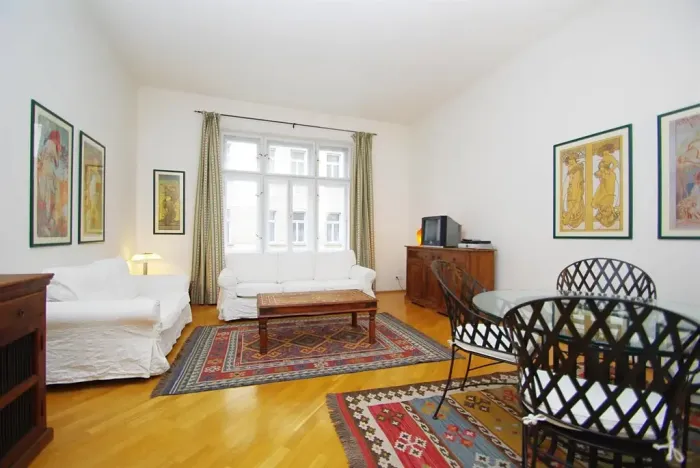 Pronájem bytu 3+1, Praha - Nové Město, Odborů, 81 m2