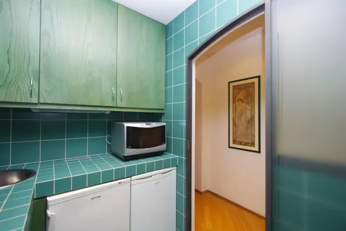 Pronájem bytu 3+1, Praha - Nové Město, Odborů, 81 m2