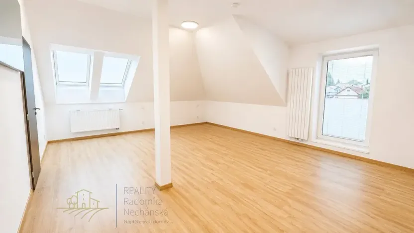 Pronájem bytu 2+1, Nová Paka, P. Bezruče, 63 m2