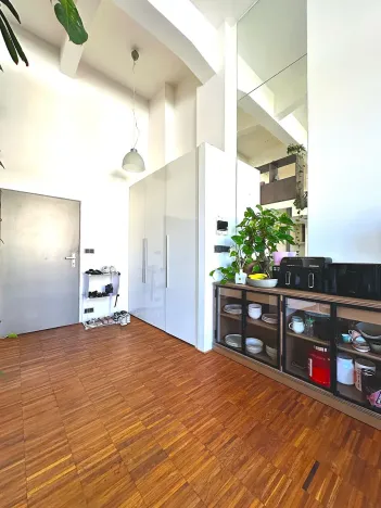 Pronájem atypického bytu, Praha - Smíchov, Křížová, 100 m2