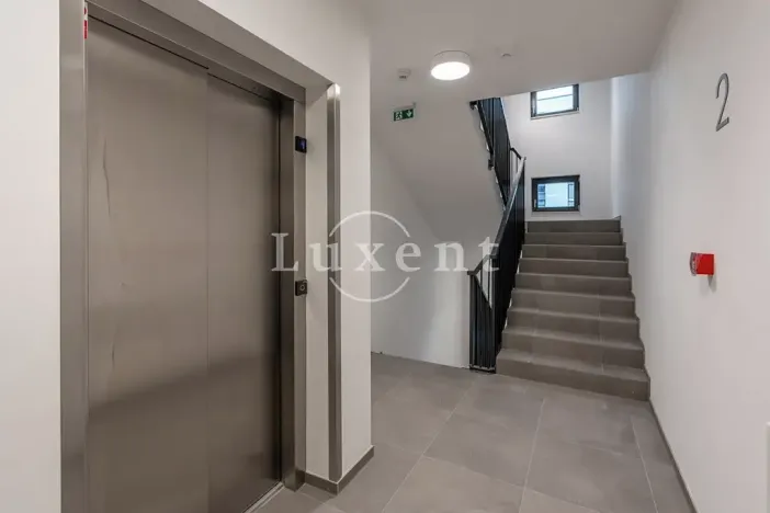 Pronájem bytu 2+kk, Praha - Nusle, Muzikova, 61 m2