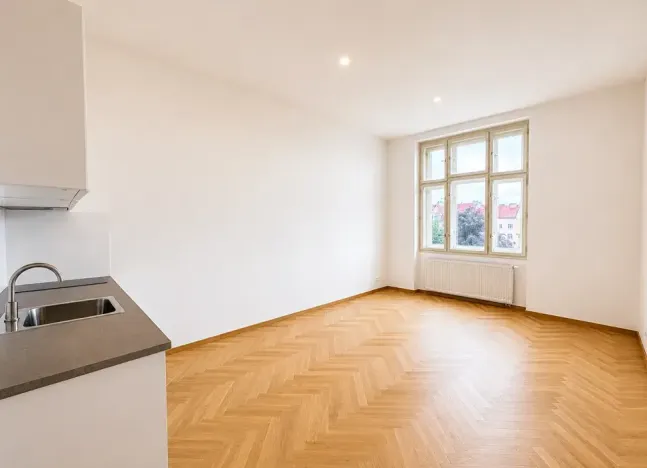 Pronájem bytu 1+kk, Praha - Vršovice, 26 m2