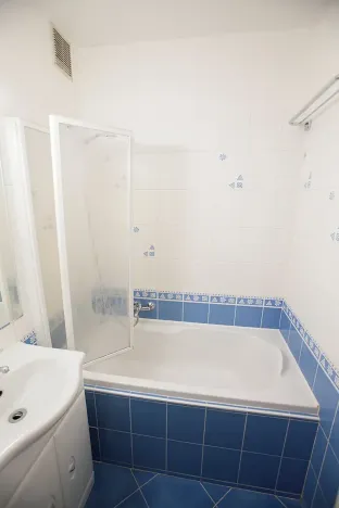 Prodej bytu 2+1, Praha, K lučinám, 52 m2