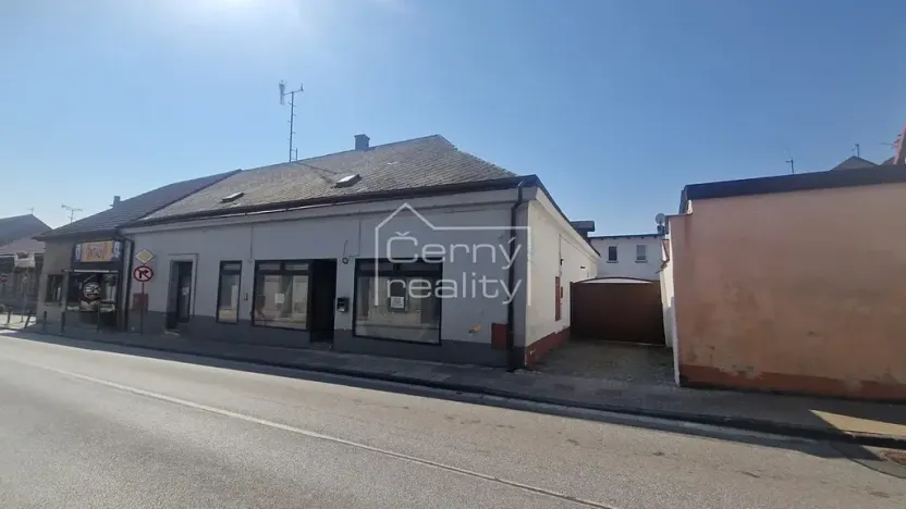 Prodej komerční nemovitosti, Nový Bydžov, Dukelská třída, 300 m2