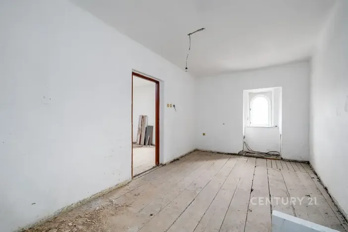 Pronájem činžovního domu, Děčín, Křížová, 80 m2