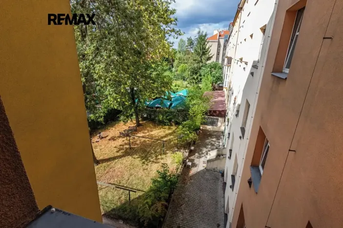 Prodej bytu 2+kk, Praha - Strašnice, Černokostelecká, 52 m2