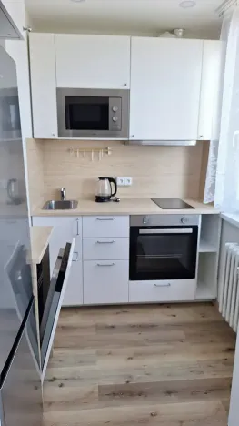 Pronájem bytu 1+kk, Praha - Modřany, Nikoly Vapcarova, 32 m2