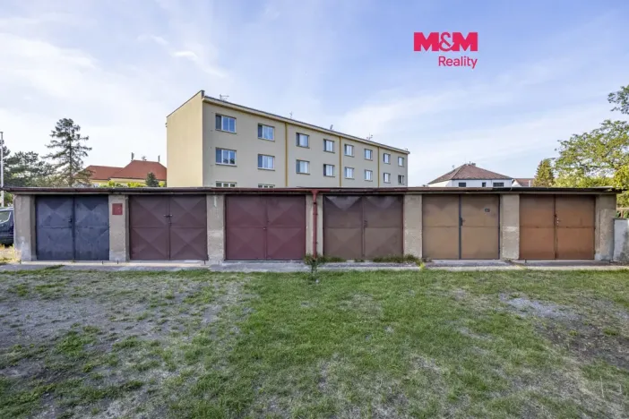 Prodej garáže, Pardubice, Školní, 18 m2