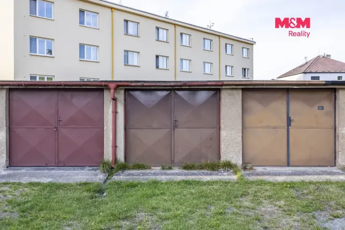Prodej garáže, Pardubice, Školní, 18 m2