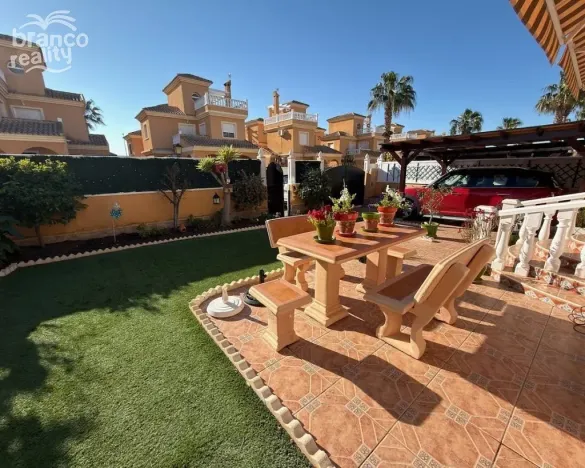 Prodej rodinného domu, Algorfa - La Finca Golf, Alicante, Španělsko, 180 m2