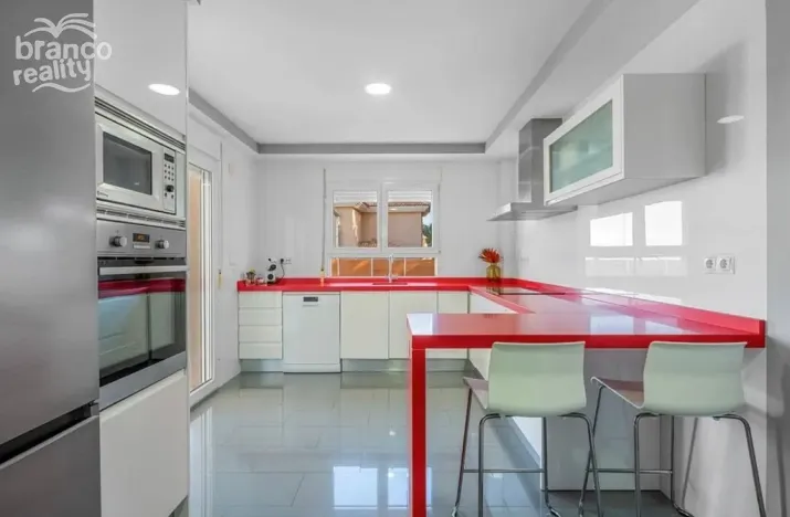 Prodej rodinného domu, San Miguel de Salinas, Alicante, Španělsko, 180 m2
