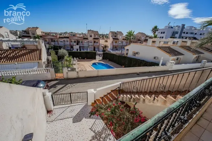 Prodej rodinného domu, Villamartin, Alicante, Španělsko, 126 m2
