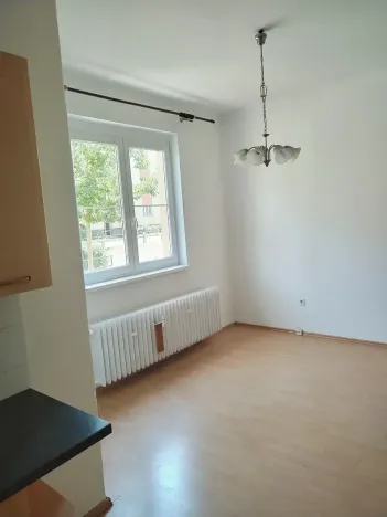 Pronájem bytu 2+kk, Pardubice, Sladkovského, 45 m2