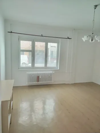 Pronájem bytu 2+kk, Pardubice, Sladkovského, 45 m2